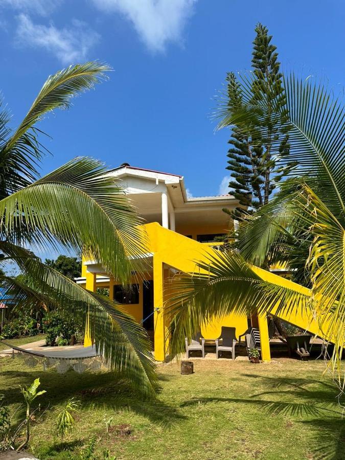 Sunshine Hotel Isla del Maíz Pequeña Exteriör bild