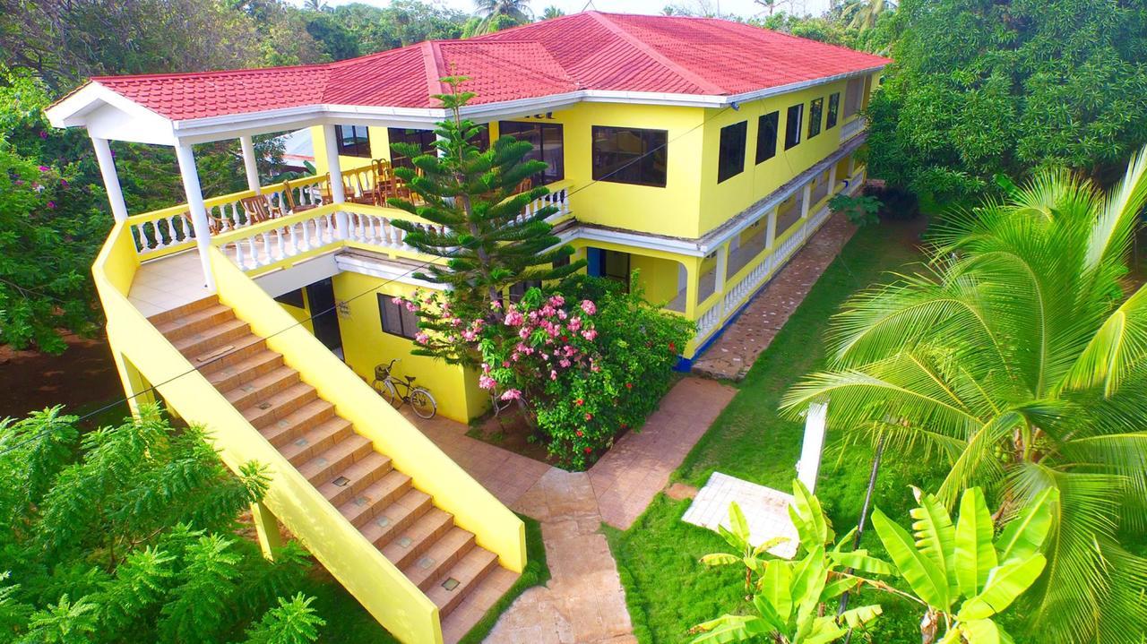 Sunshine Hotel Isla del Maíz Pequeña Exteriör bild